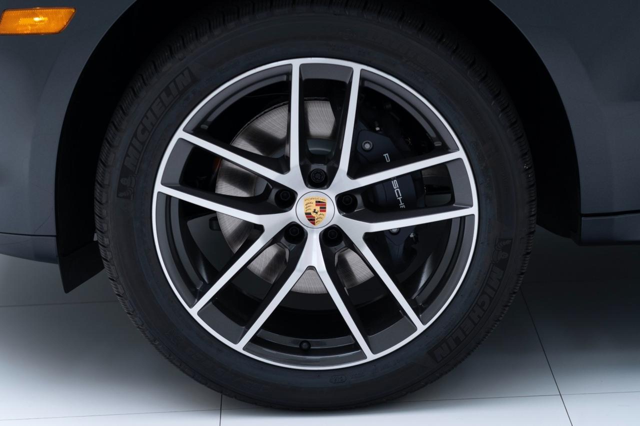 2025 Porsche Macan Pompano Beach FL