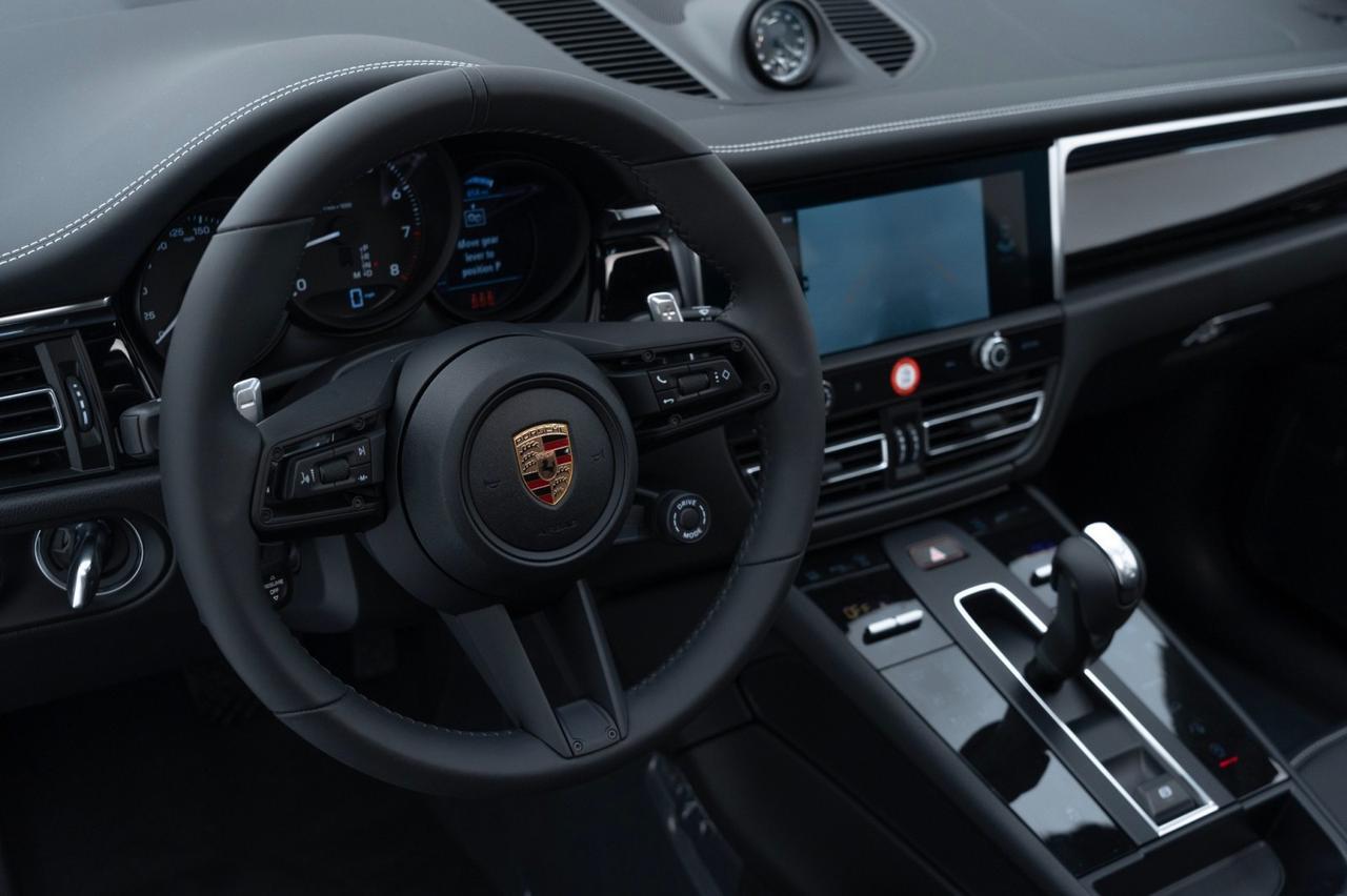 2025 Porsche Macan Pompano Beach FL