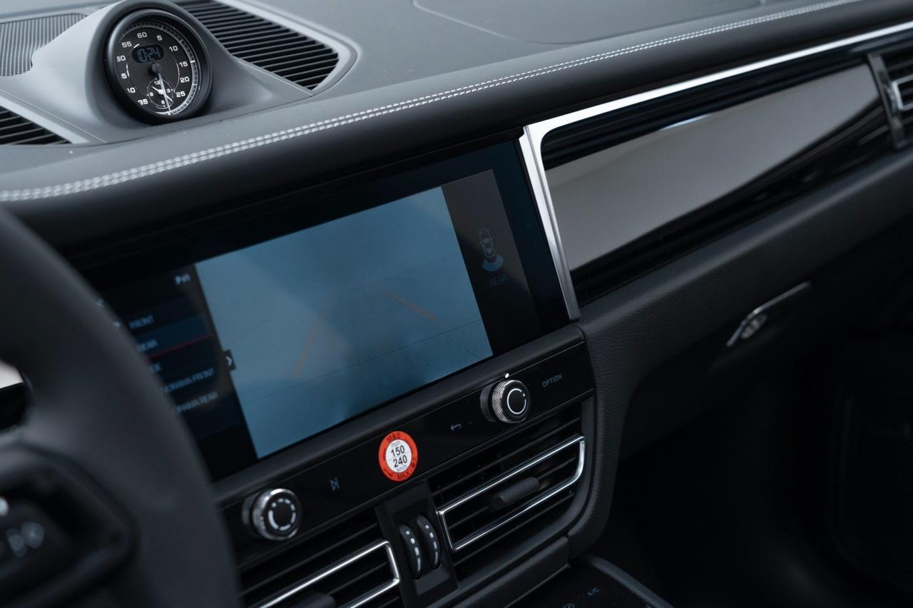 2025 Porsche Macan Pompano Beach FL