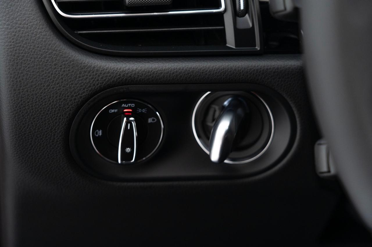 2025 Porsche Macan Pompano Beach FL