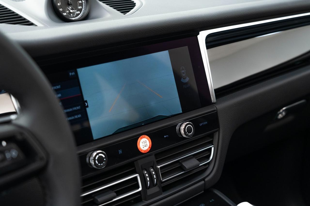 2025 Porsche Macan Pompano Beach FL