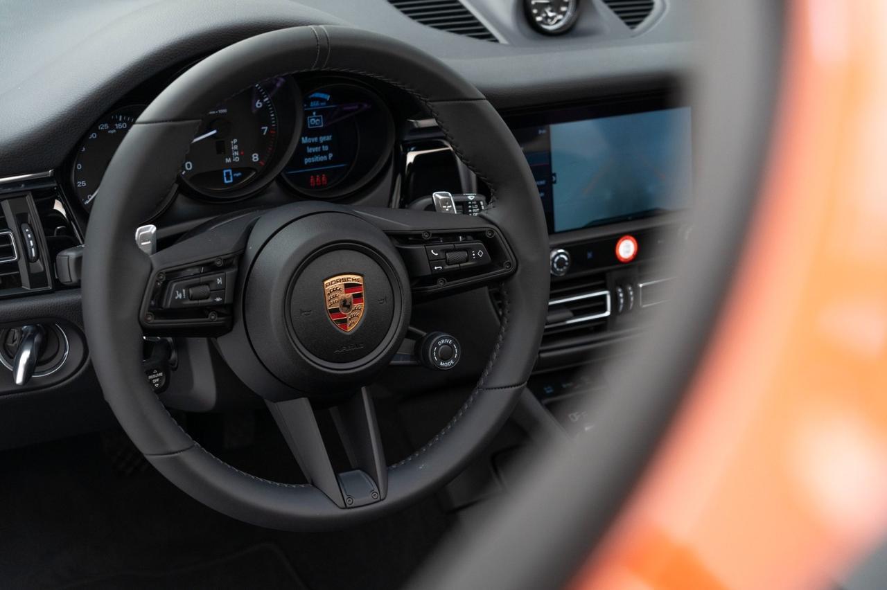 2025 Porsche Macan Pompano Beach FL