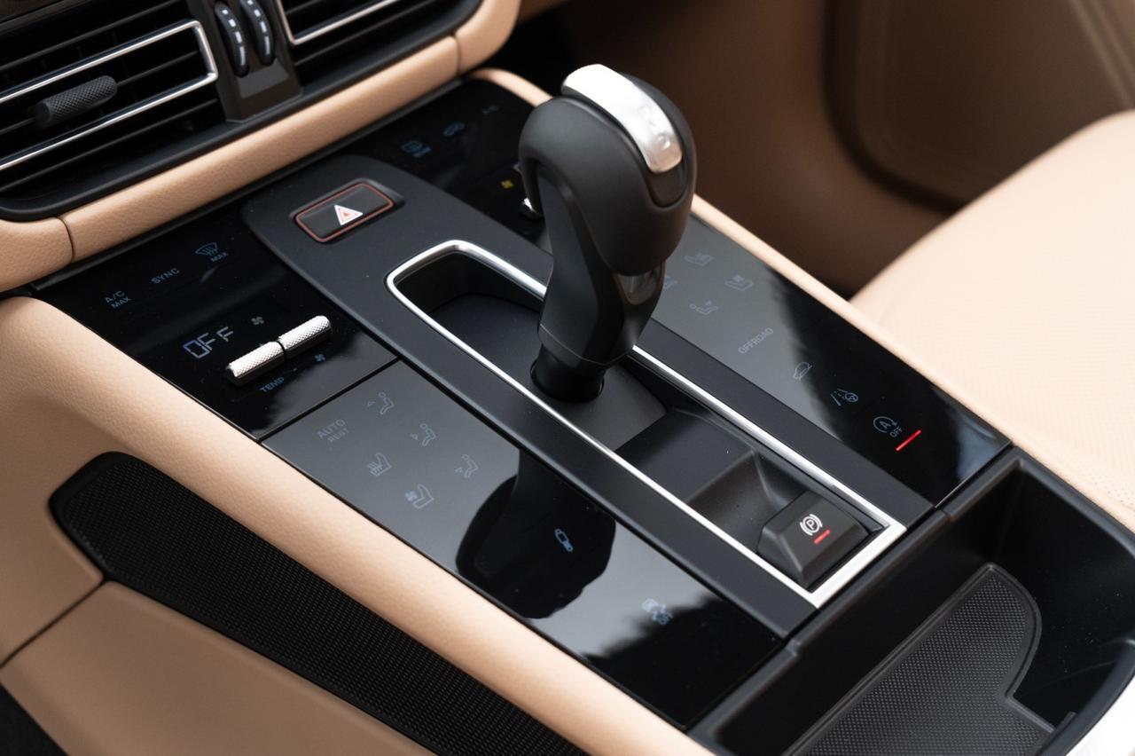 2025 Porsche Macan Pompano Beach FL