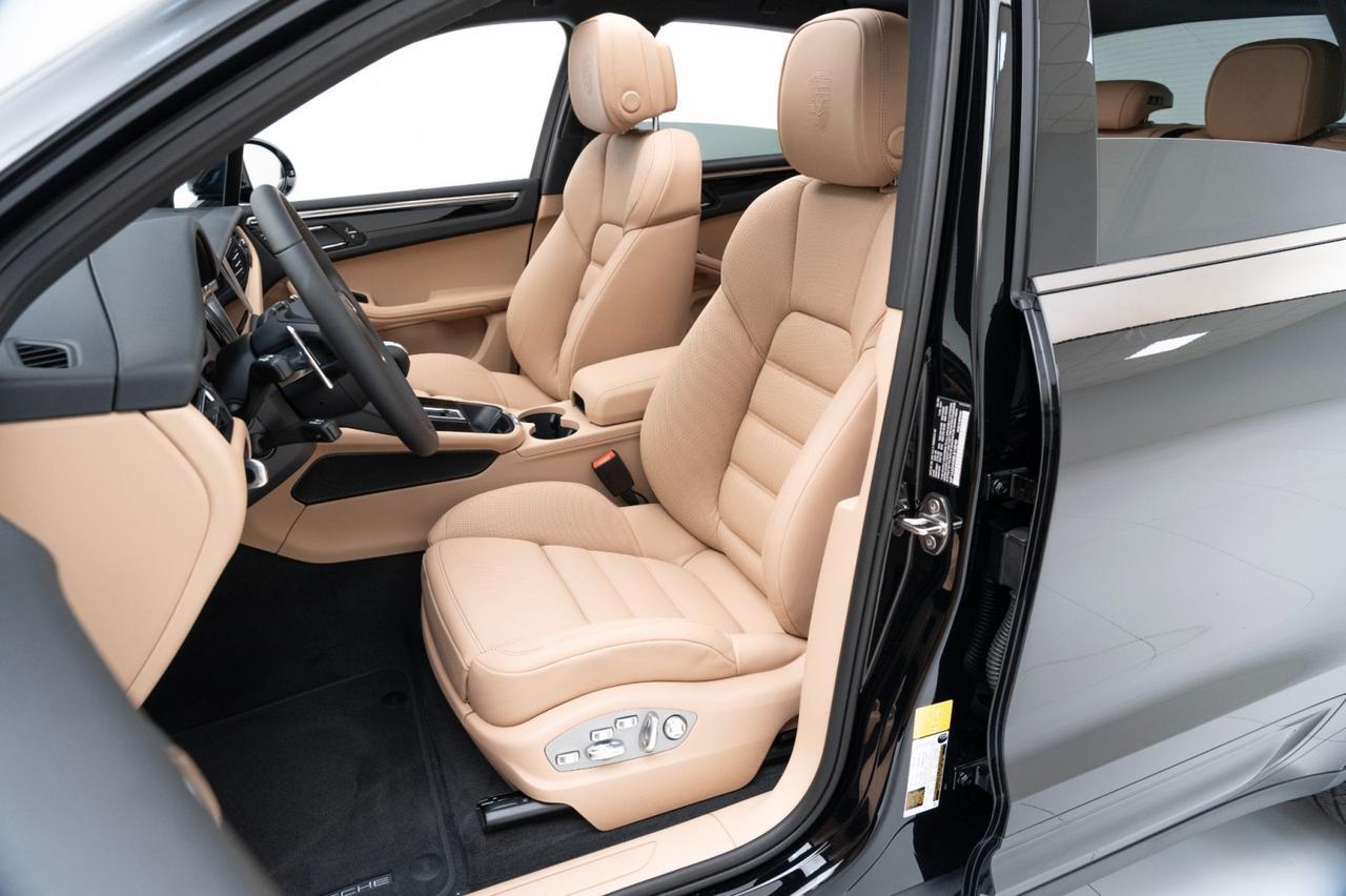 2025 Porsche Macan Pompano Beach FL