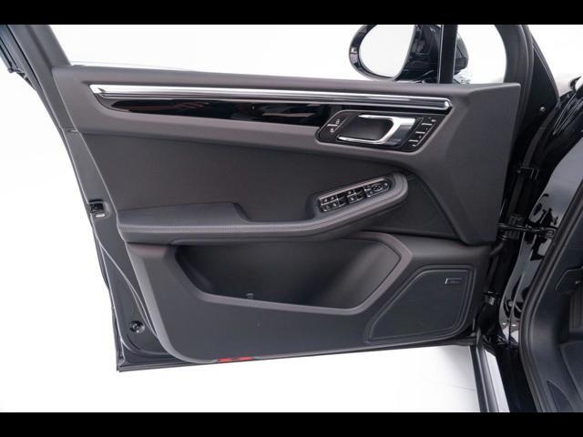 2025 Porsche Macan Pompano Beach FL