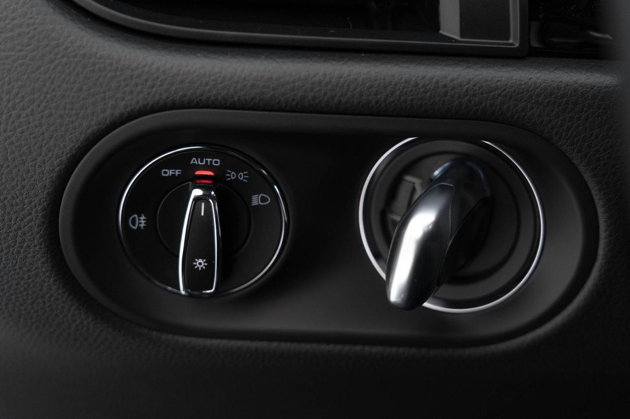 2025 Porsche Macan Pompano Beach FL