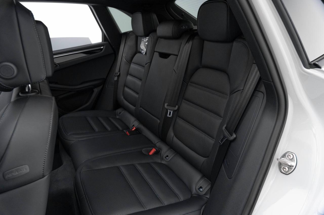 2025 Porsche Macan Pompano Beach FL