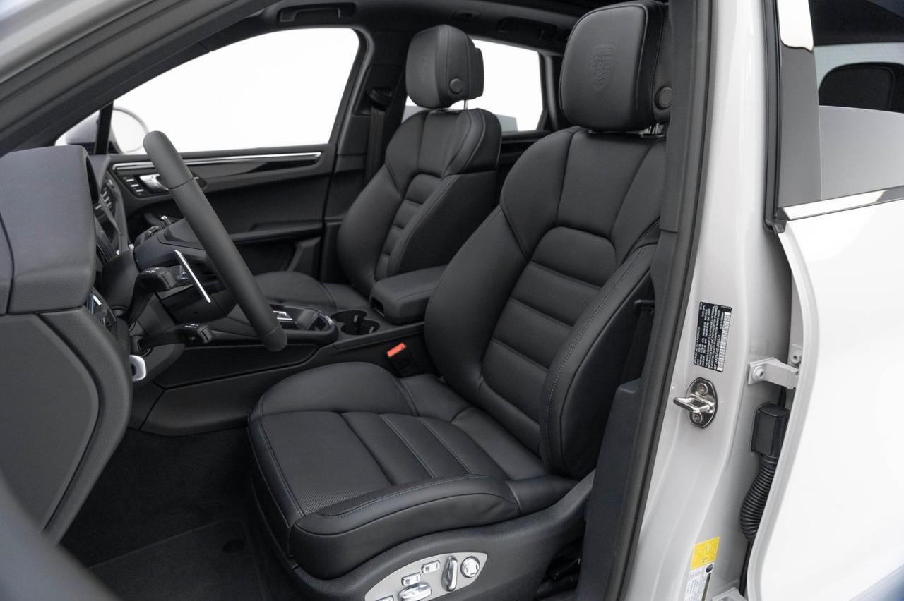 2025 Porsche Macan Pompano Beach FL