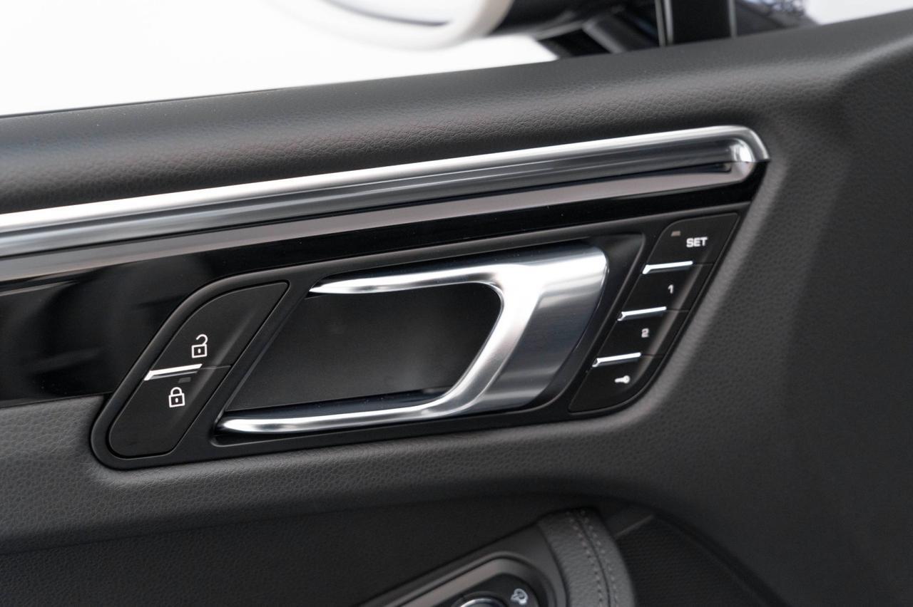 2025 Porsche Macan Pompano Beach FL