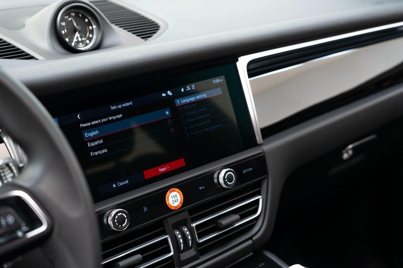 2025 Porsche Macan Pompano Beach FL