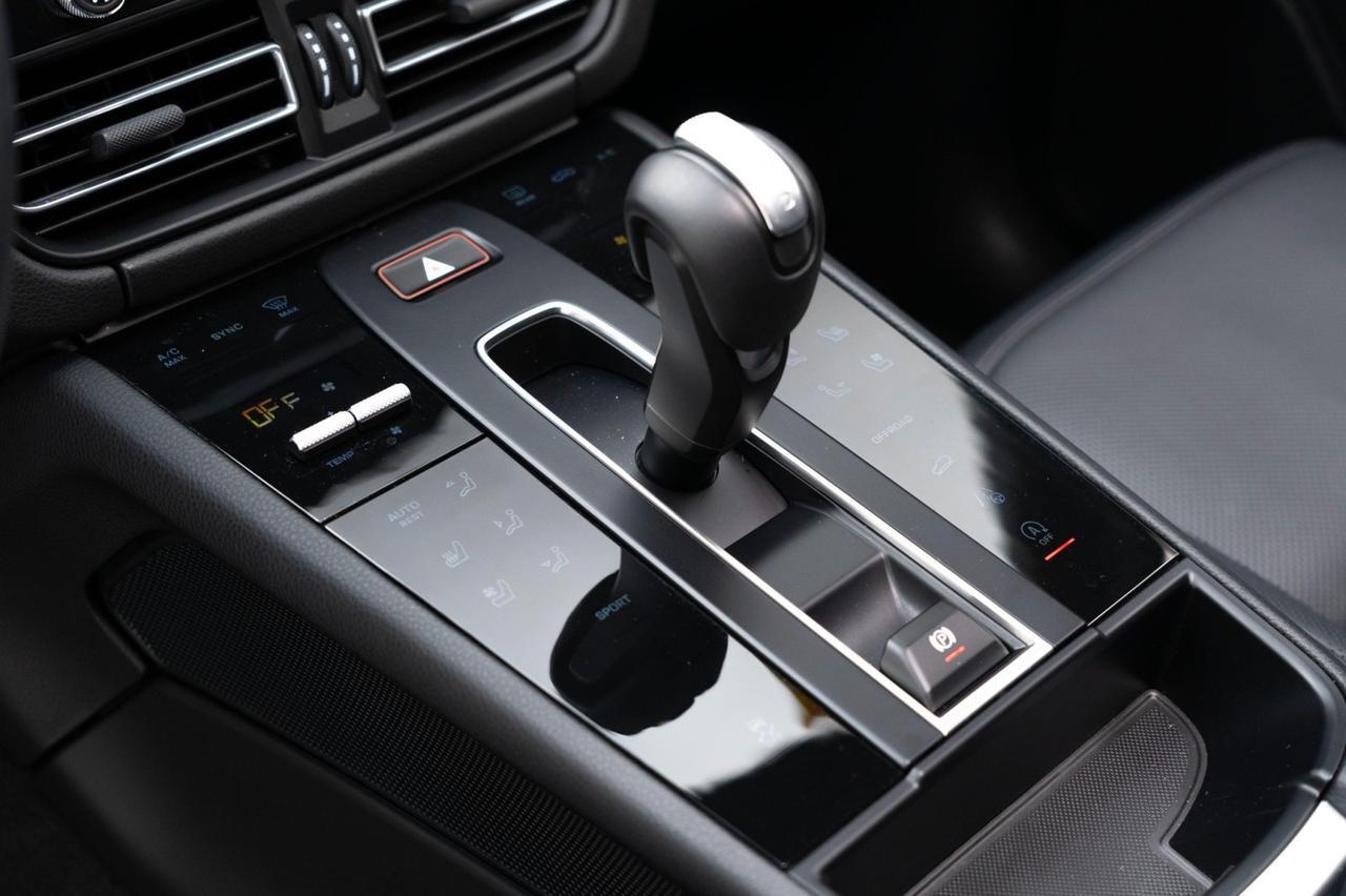 2025 Porsche Macan Pompano Beach FL