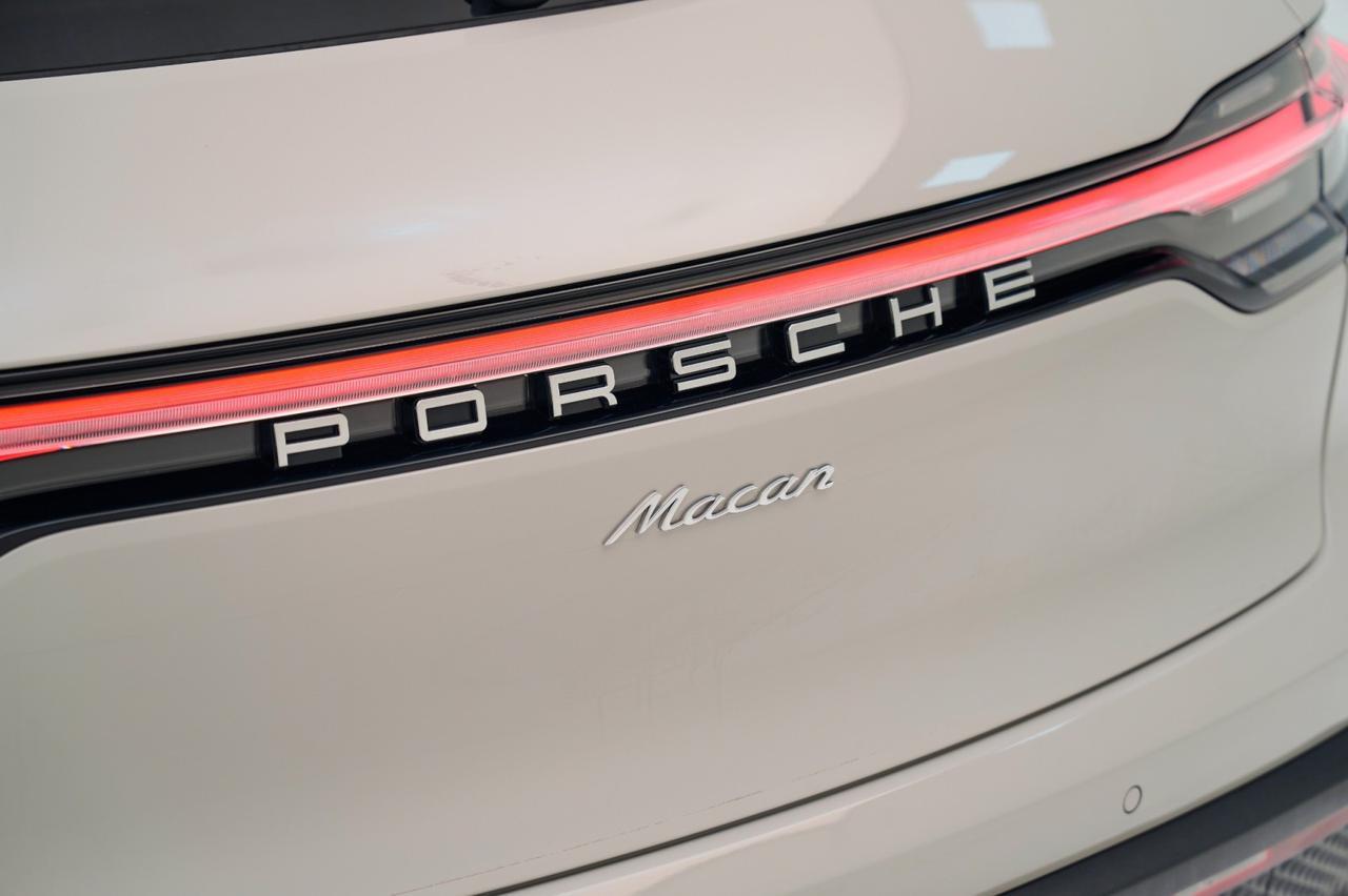 2025 Porsche Macan Pompano Beach FL