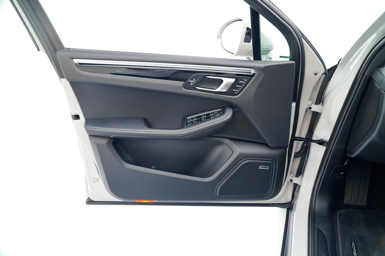 2025 Porsche Macan Pompano Beach FL