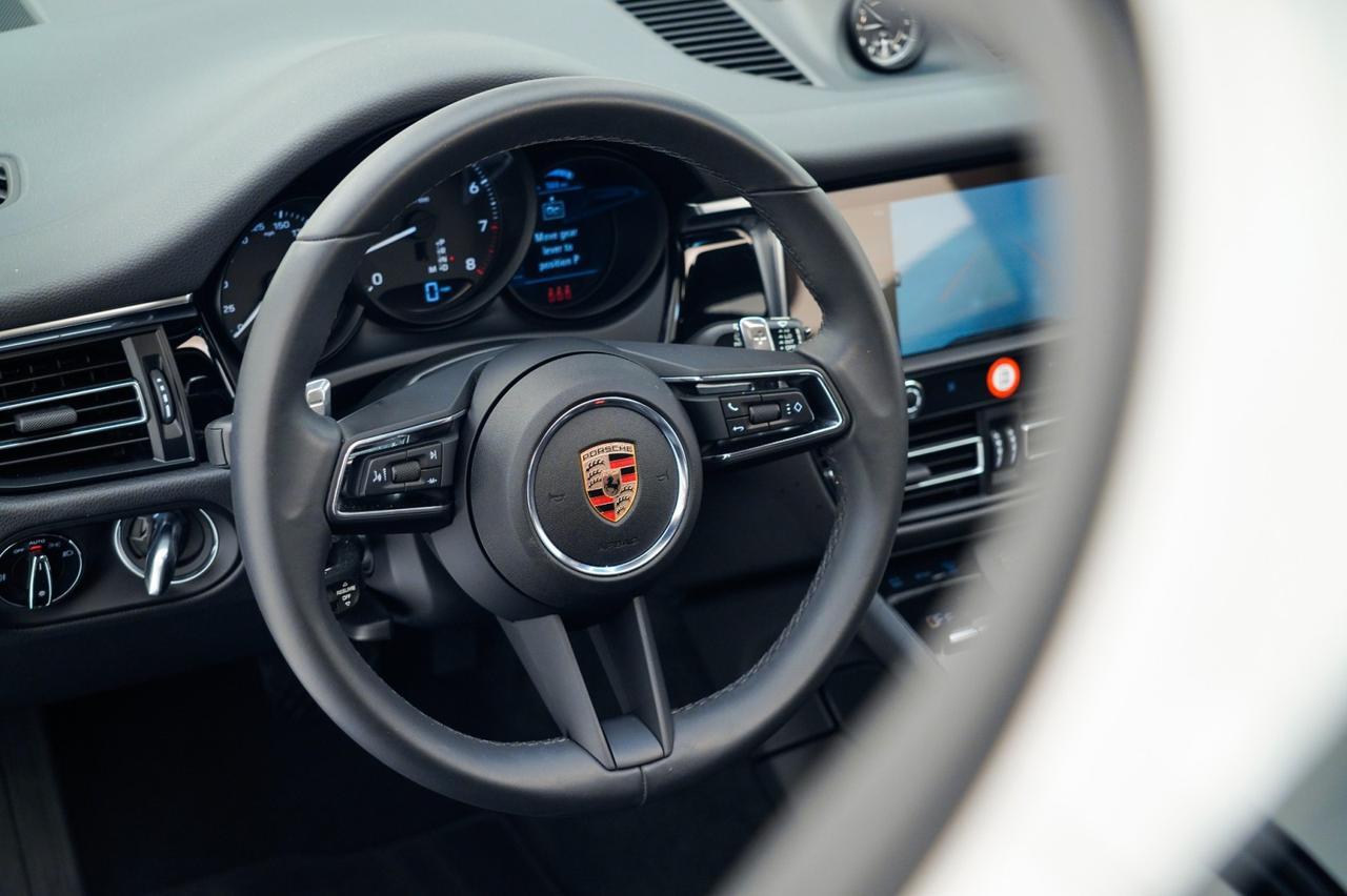 2025 Porsche Macan Pompano Beach FL