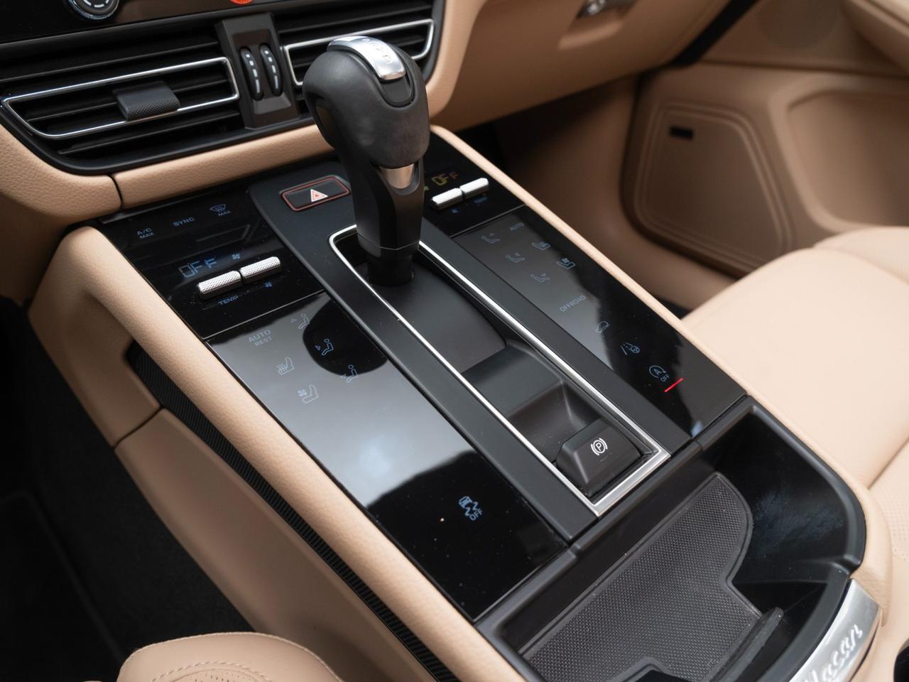 2025 Porsche Macan Pompano Beach FL