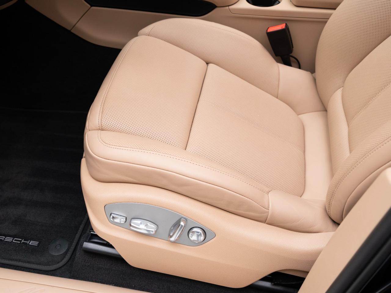 2025 Porsche Macan Pompano Beach FL