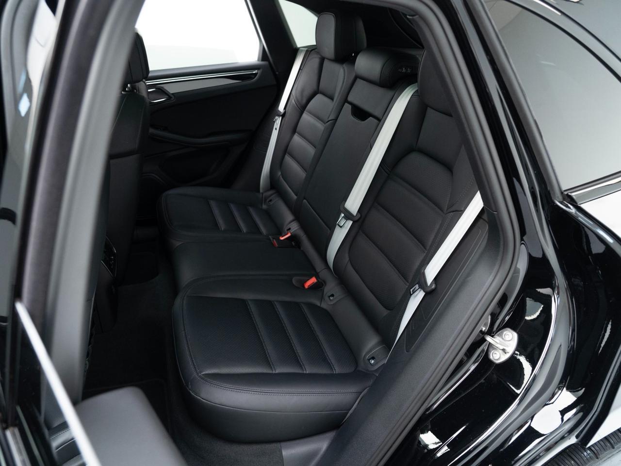 2025 Porsche Macan Pompano Beach FL