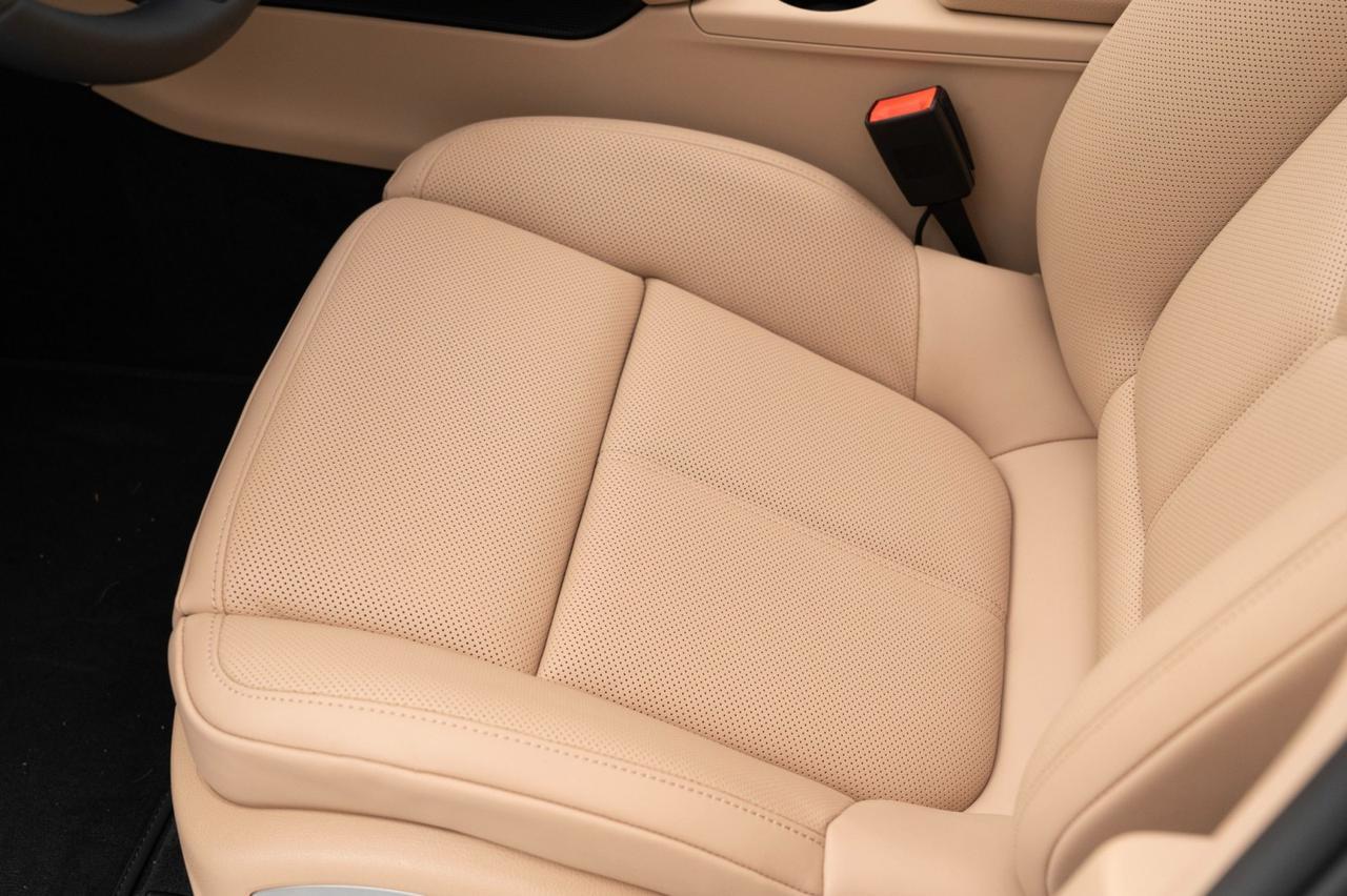 2025 Porsche Macan Pompano Beach FL