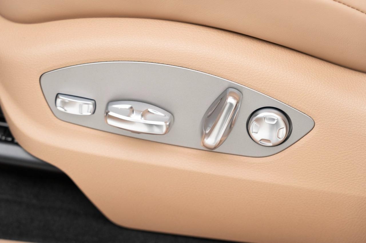 2025 Porsche Macan Pompano Beach FL