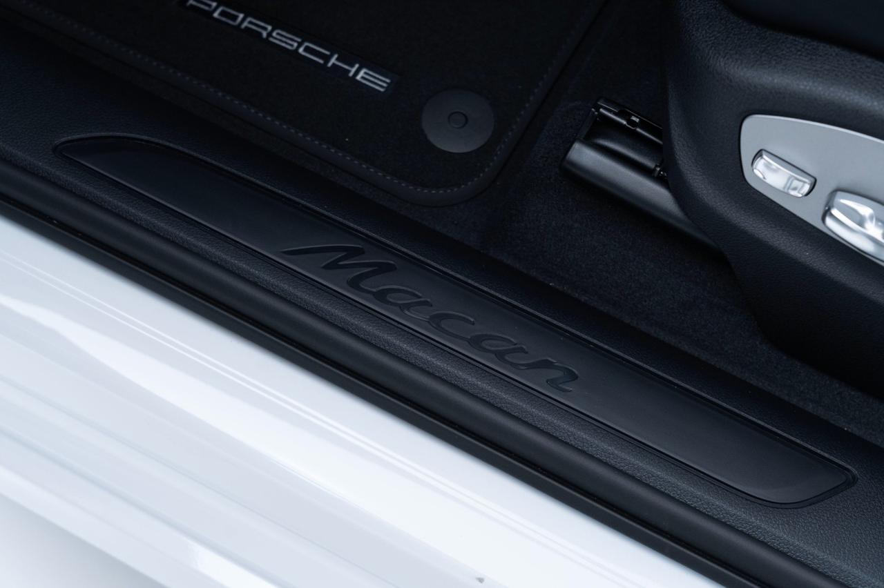 2025 Porsche Macan Pompano Beach FL