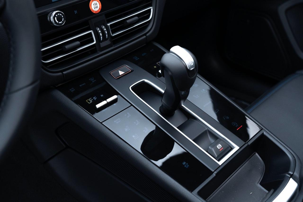 2025 Porsche Macan Pompano Beach FL