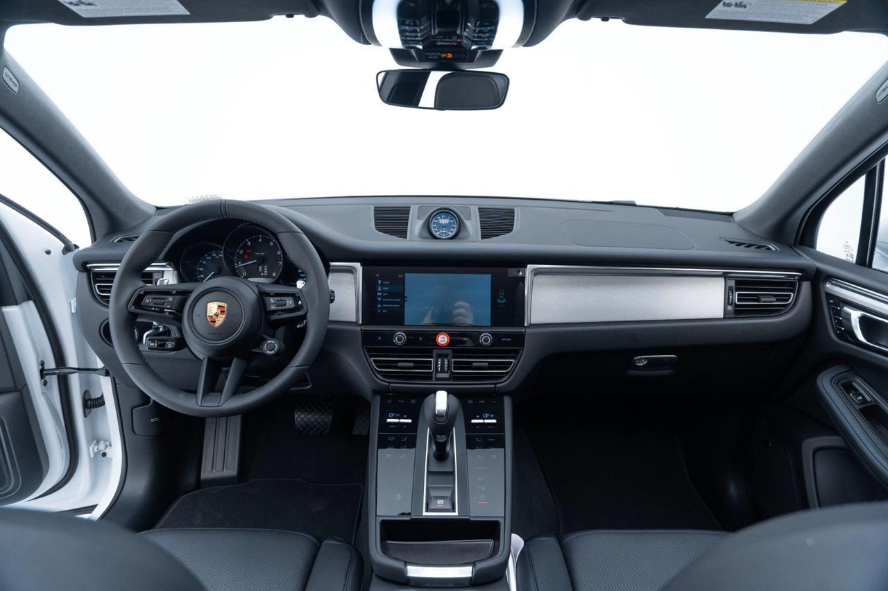 2025 Porsche Macan Pompano Beach FL