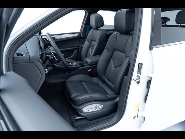 2025 Porsche Macan Pompano Beach FL