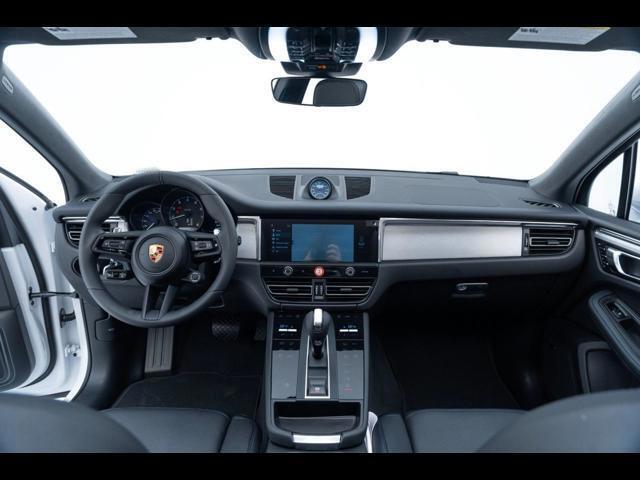 2025 Porsche Macan Pompano Beach FL