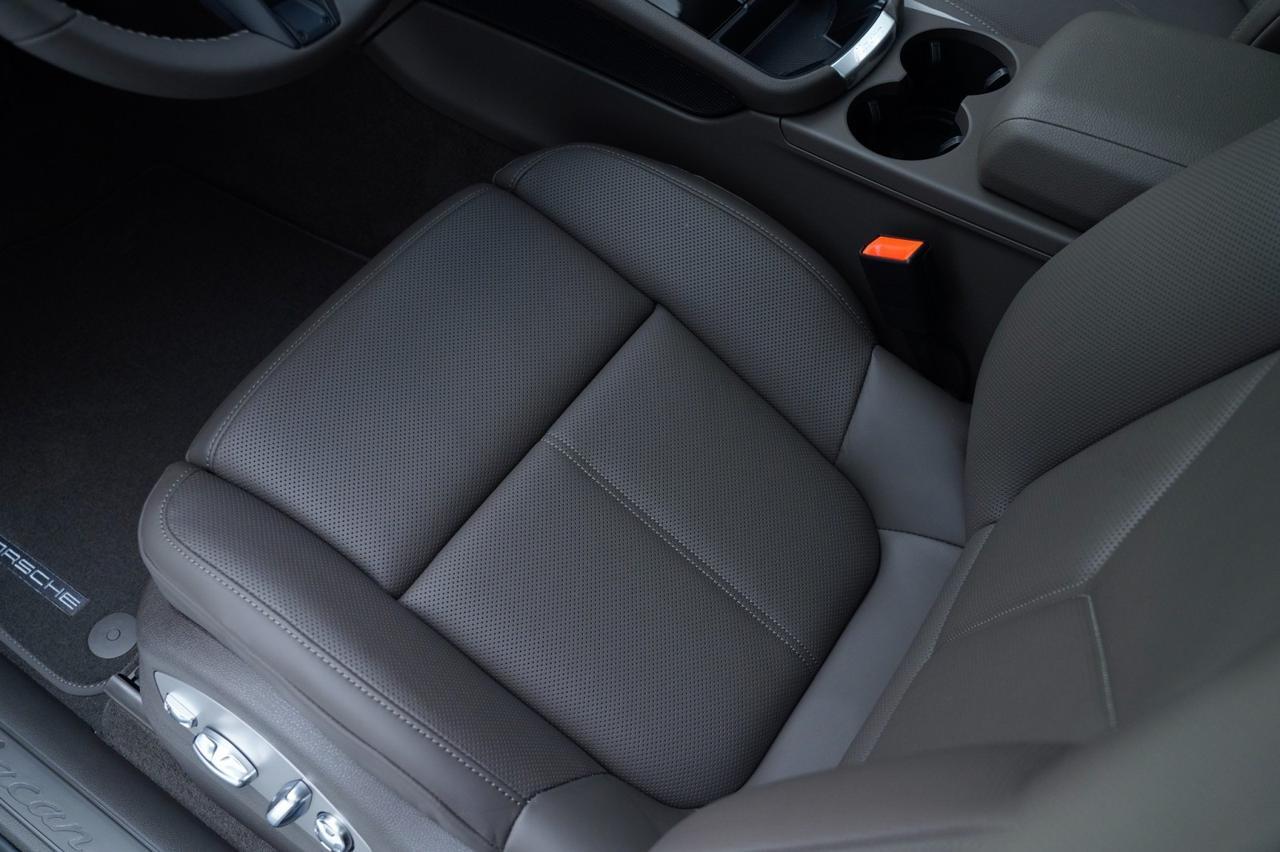 2025 Porsche Macan Pompano Beach FL