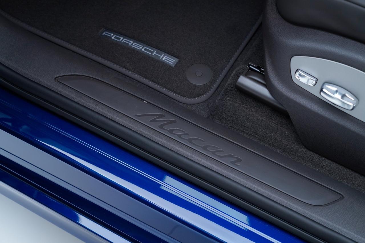 2025 Porsche Macan Pompano Beach FL