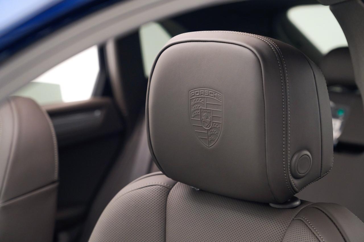 2025 Porsche Macan Pompano Beach FL