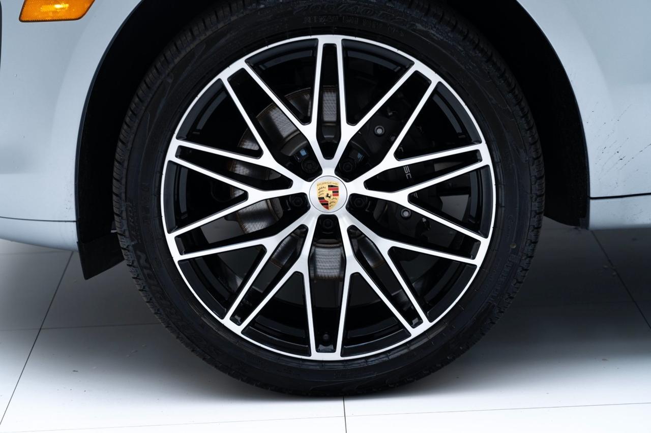 2025 Porsche Macan Pompano Beach FL