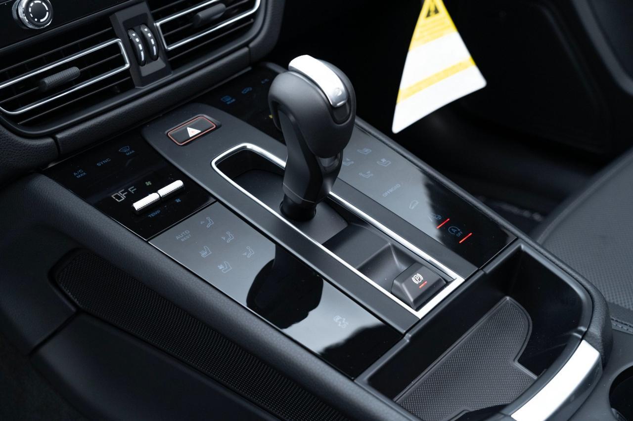 2025 Porsche Macan Pompano Beach FL