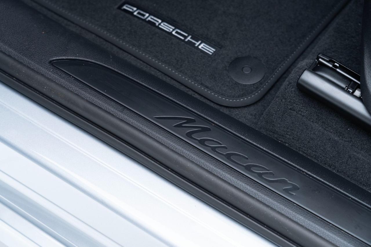 2025 Porsche Macan Pompano Beach FL