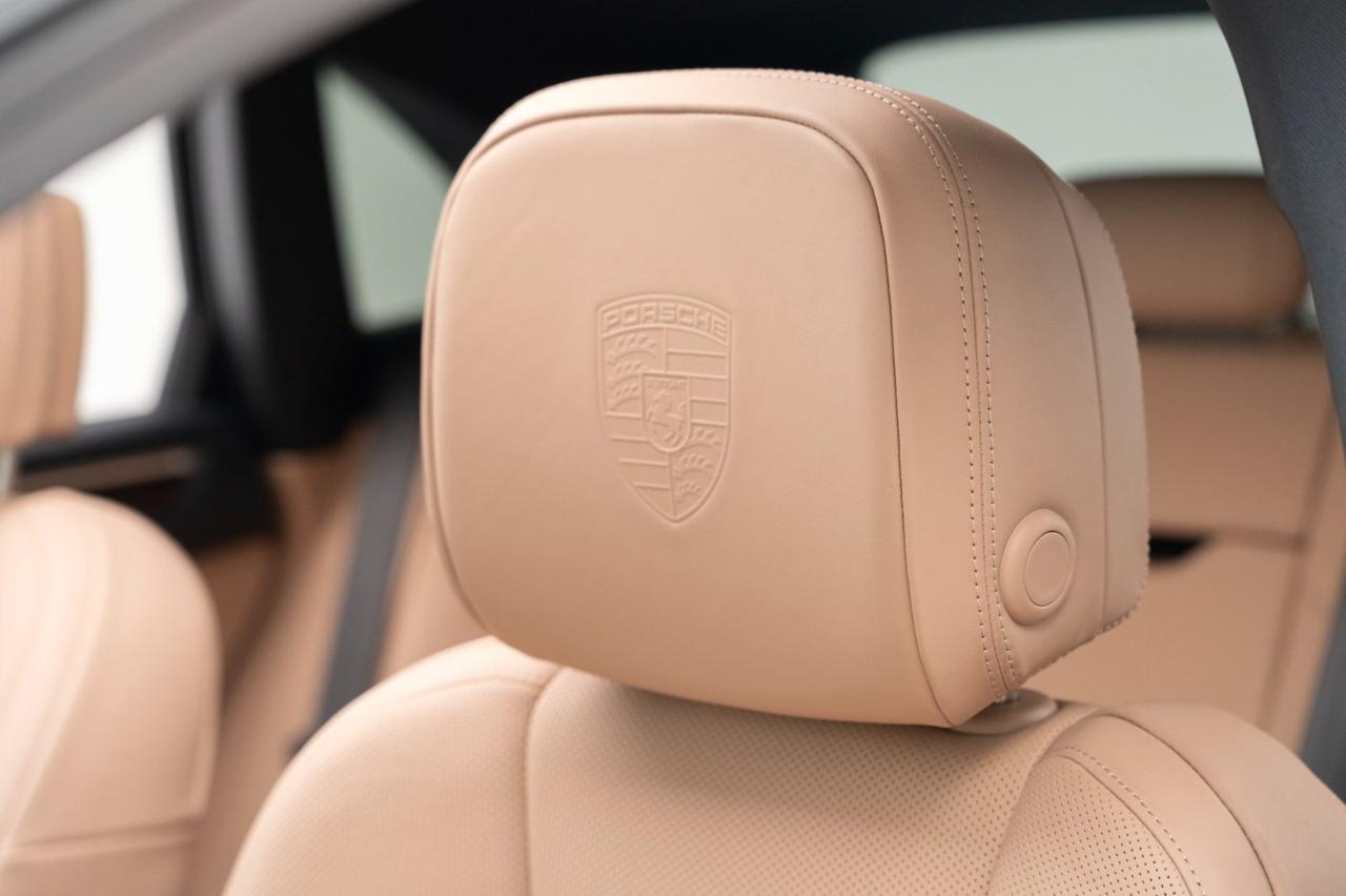 2025 Porsche Macan Pompano Beach FL