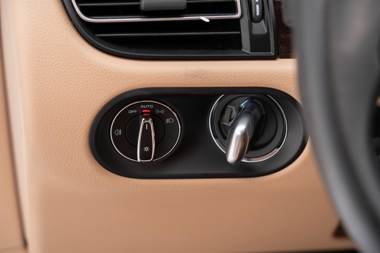 2025 Porsche Macan Pompano Beach FL