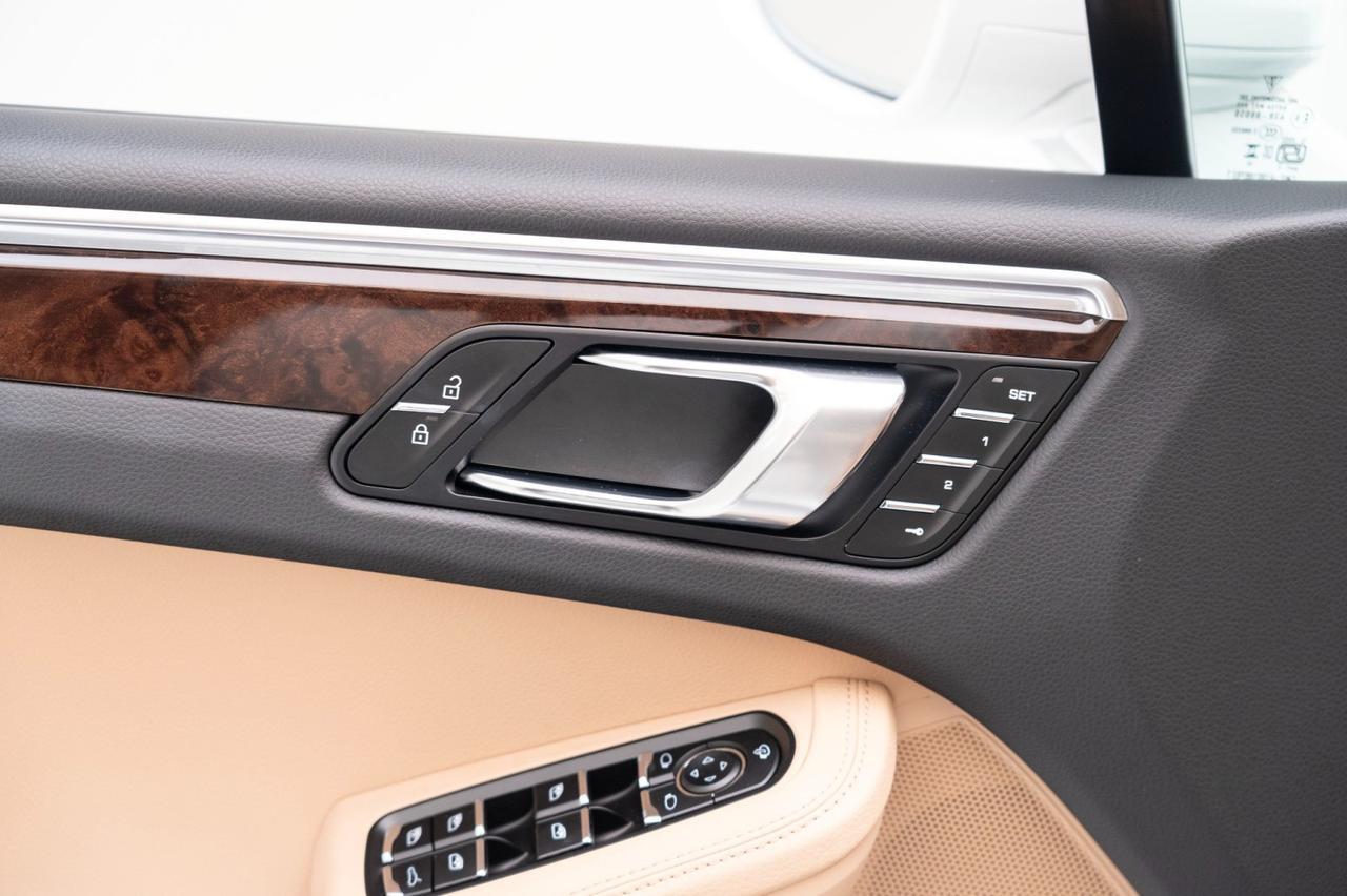 2025 Porsche Macan Pompano Beach FL