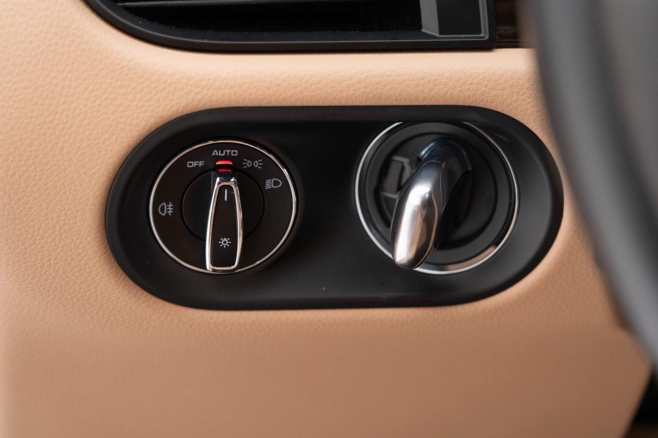 2025 Porsche Macan Pompano Beach FL