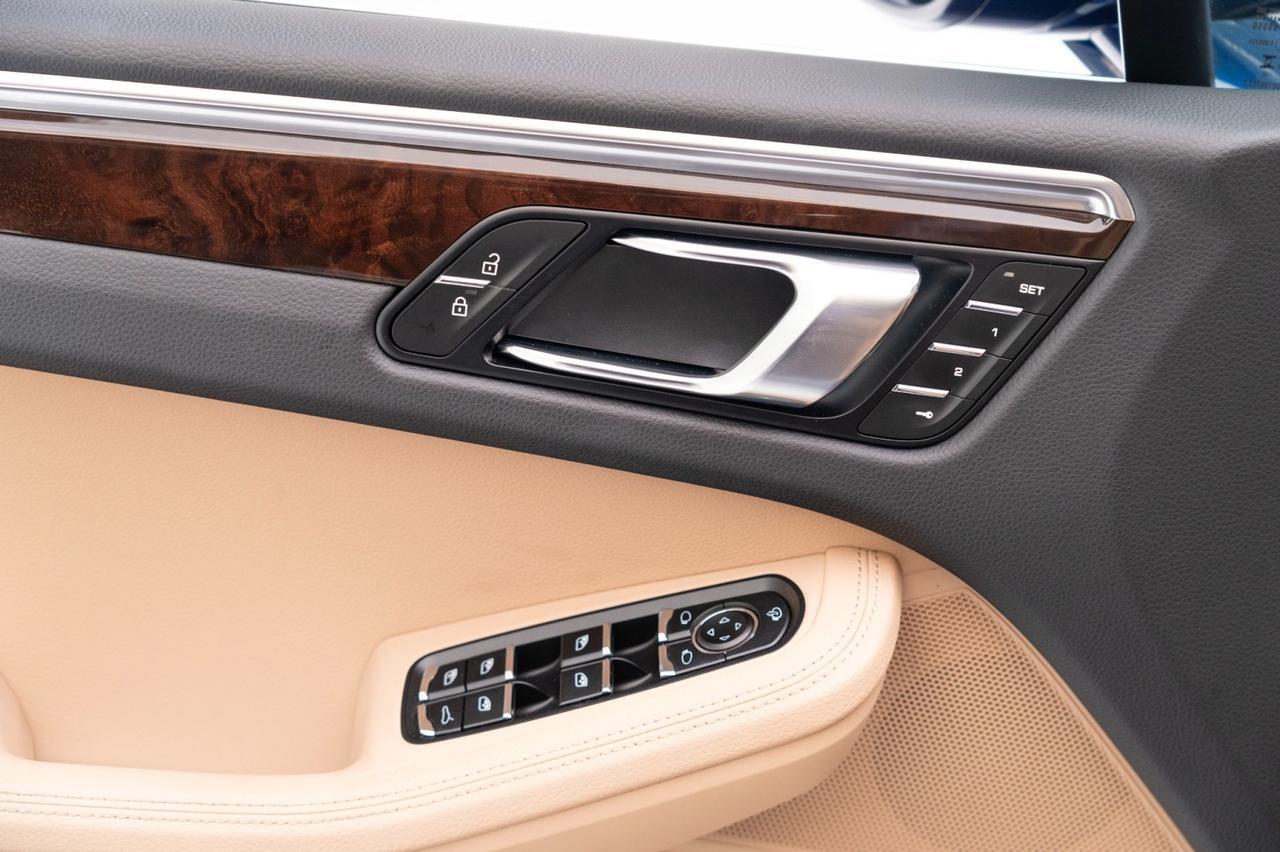 2025 Porsche Macan Pompano Beach FL