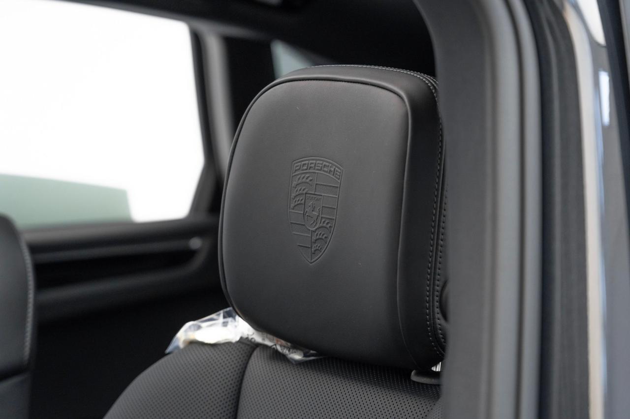 2025 Porsche Macan Pompano Beach FL