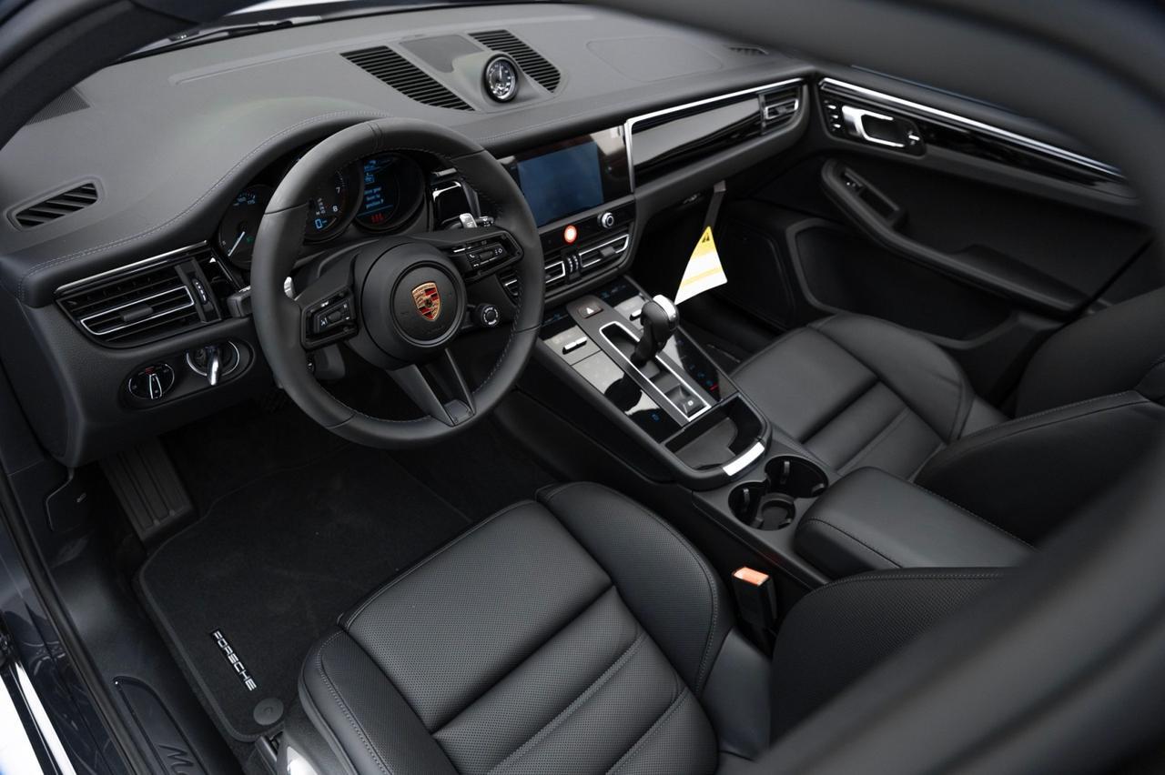 2025 Porsche Macan Pompano Beach FL
