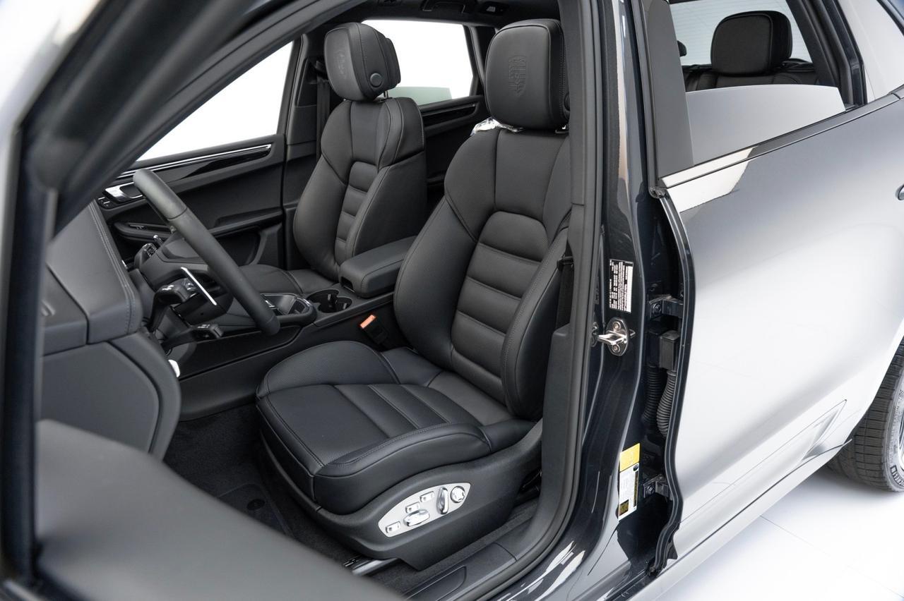2025 Porsche Macan Pompano Beach FL