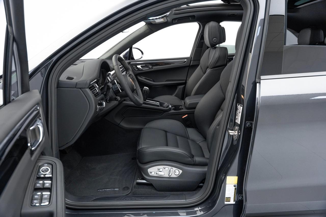2025 Porsche Macan Pompano Beach FL