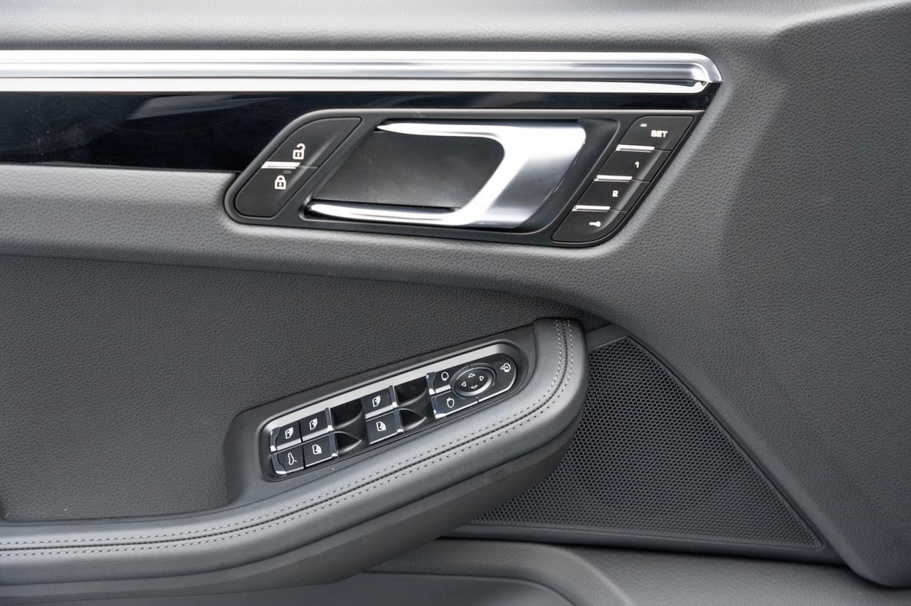 2025 Porsche Macan Pompano Beach FL