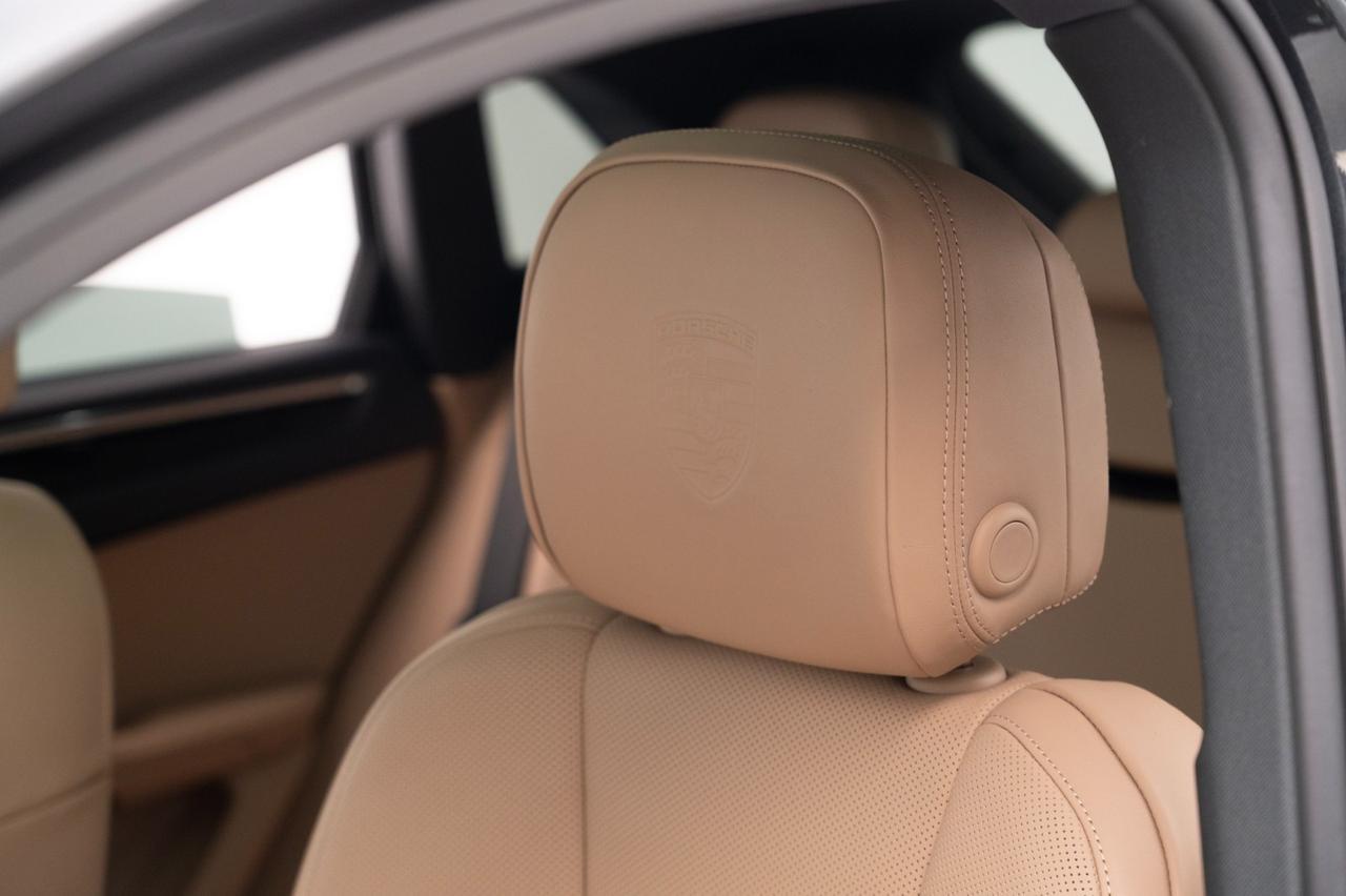 2025 Porsche Macan Pompano Beach FL