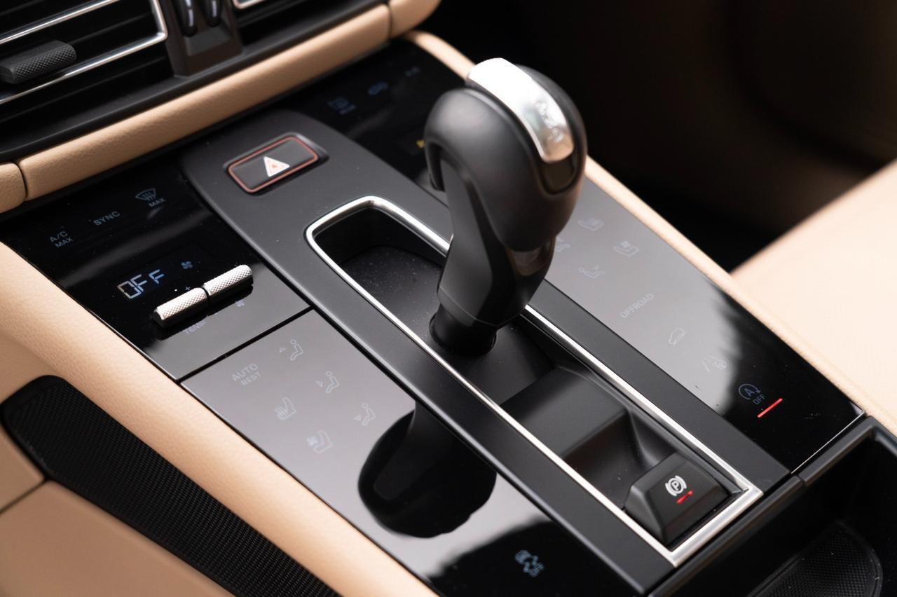 2025 Porsche Macan Pompano Beach FL