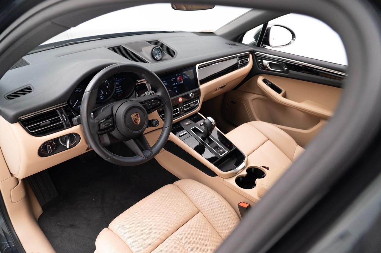 2025 Porsche Macan Pompano Beach FL