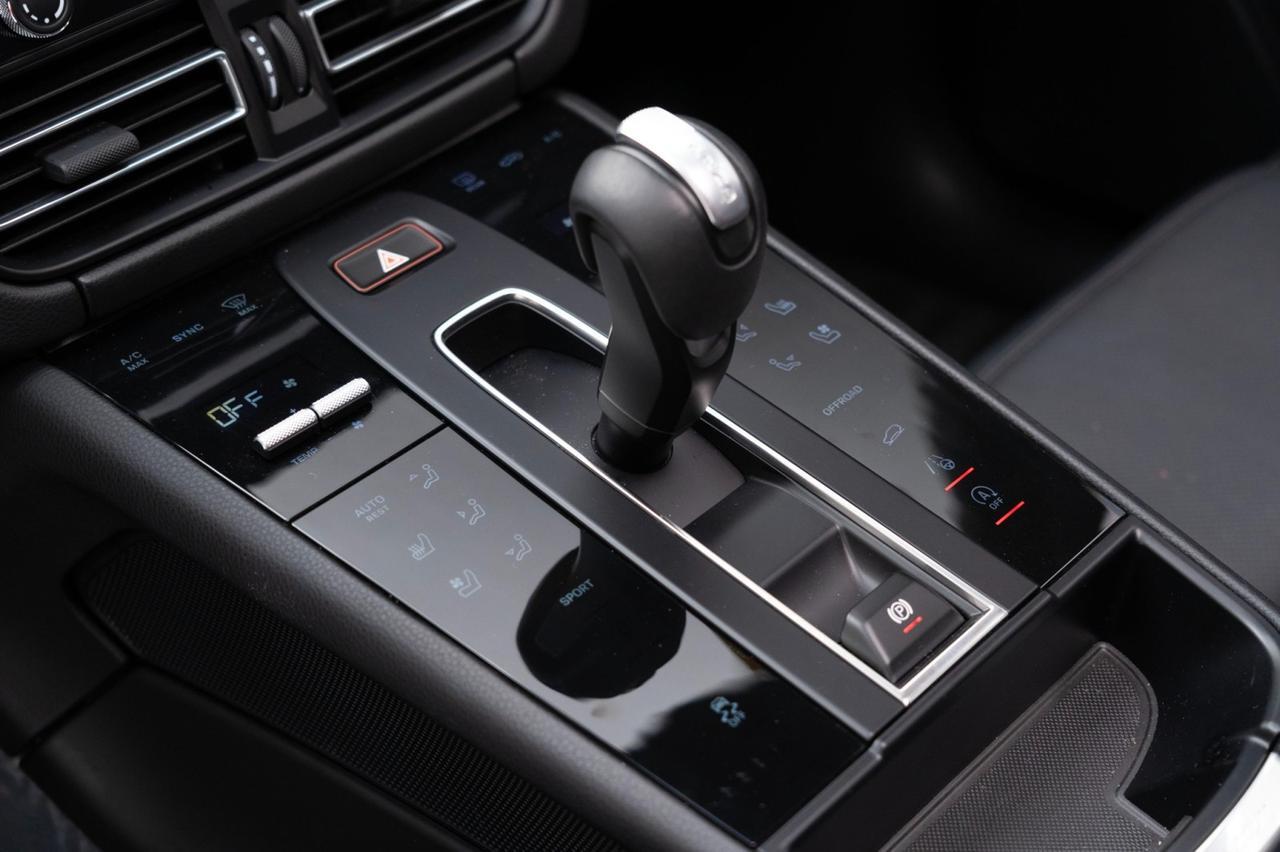 2025 Porsche Macan Pompano Beach FL