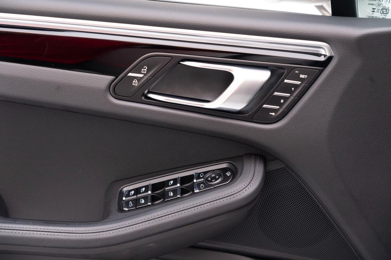 2025 Porsche Macan Pompano Beach FL