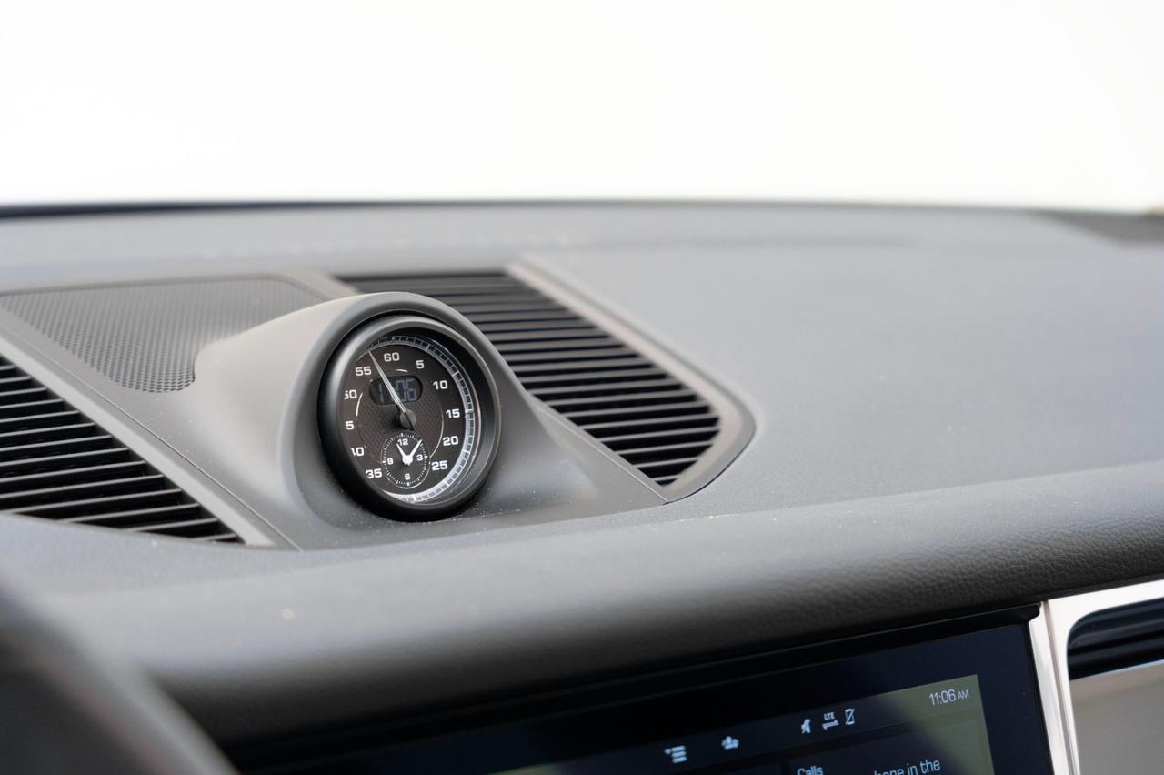 2025 Porsche Macan Pompano Beach FL
